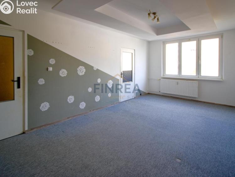 Prodej bytu 2+1 Chomutov, Borová č. 12