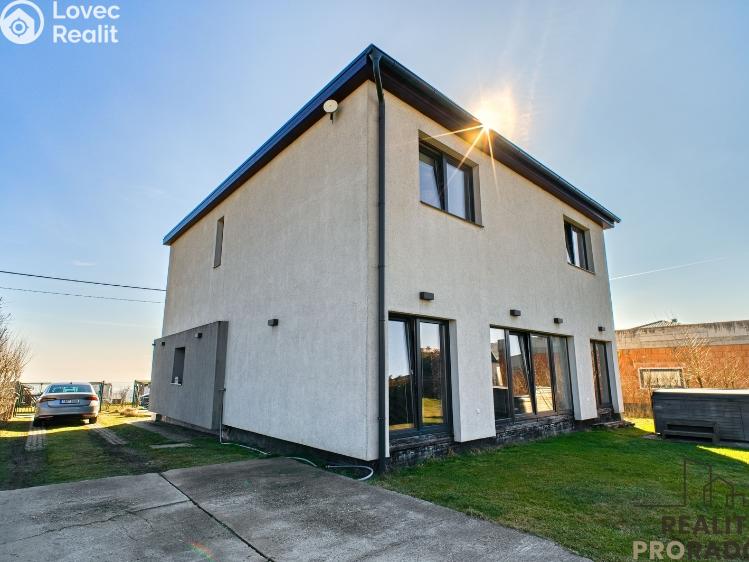 Продажа семейного дома Tísek č. 1