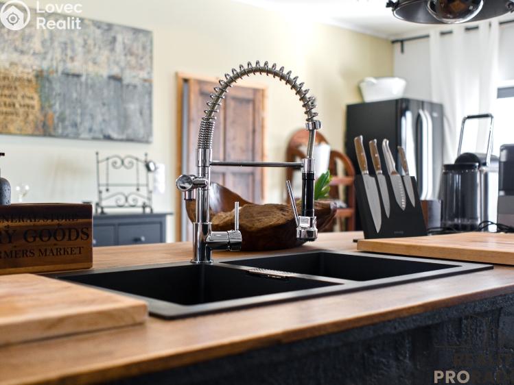 Продажа семейного дома Tísek č. 8