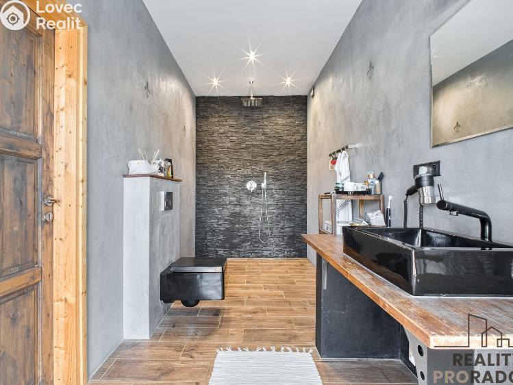 Продажа семейного дома Tísek č. 12