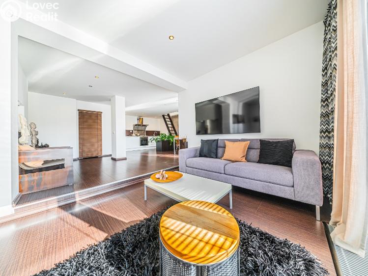 Продажа семейного дома Kladno, U zastávky 1862 č. 9