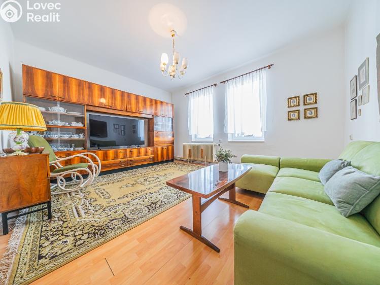 Продажа семейного дома Kladno, U zastávky 1862 č. 27