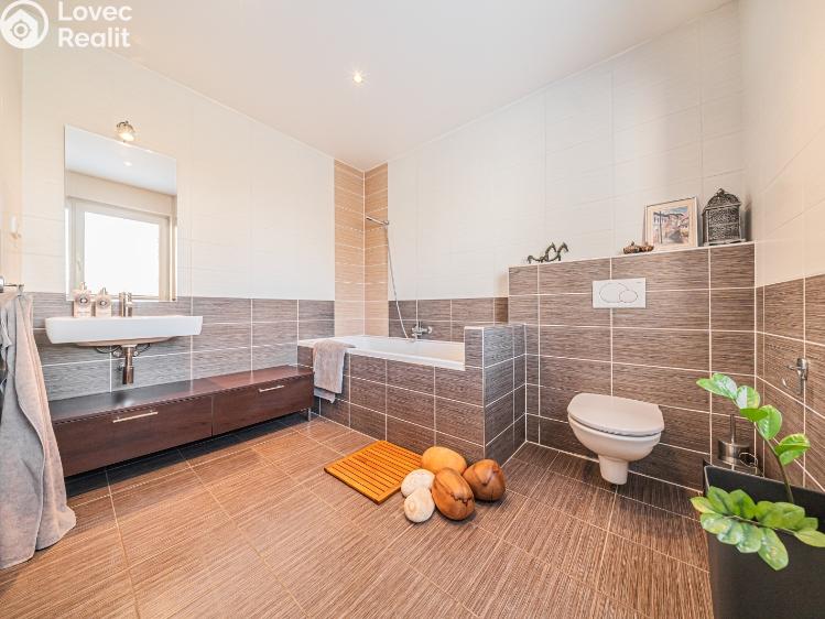 Sale family house Kladno, U zastávky 1862 č. 17