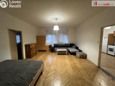 Rent apartment 2+1 Opava, Dolní náměstí č. 2