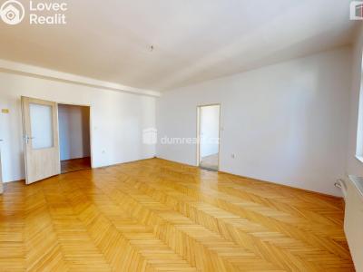 Аренда квартиры 2+1 Opava, Dolní náměstí č. 15