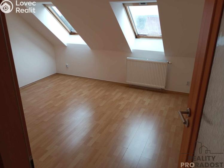 Pronájem bytu 2+KK Braškov, V Podlískách č. 8