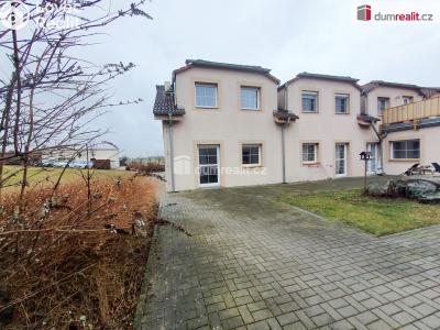 Pronájem bytu 1+KK Úholičky, Roztocká č. 1