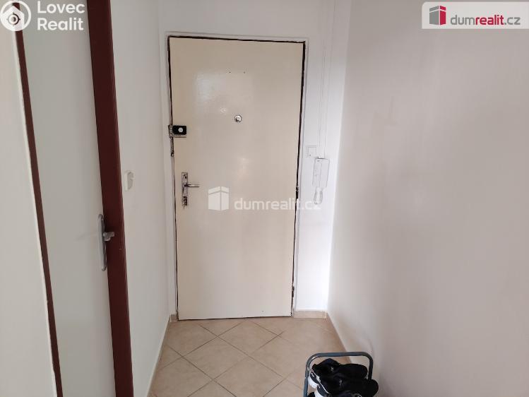 Pronájem bytu 1+KK Děčín, Jezdecká č. 11