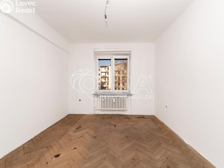 Prodej bytu 2+1 Ostrava, Sokolská třída 2441/38 č. 9