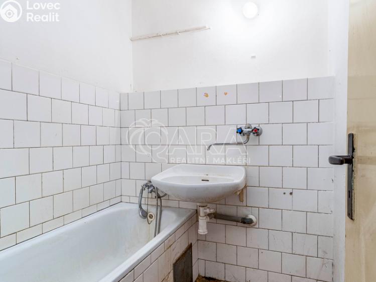 Prodej bytu 2+1 Ostrava, Sokolská třída 2441/38 č. 15