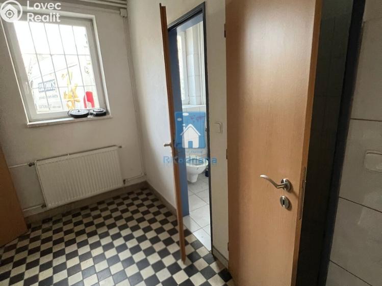 Pronájem obchodního prostoru Domažlice, Husova třída č. 9