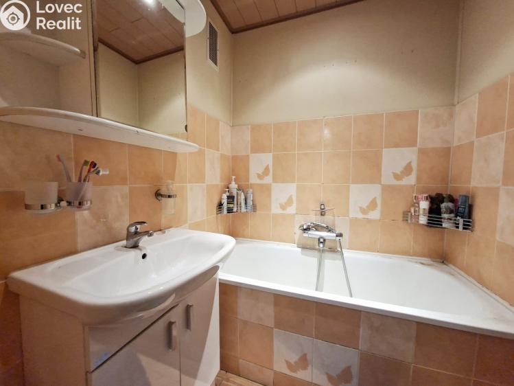 Prodej bytu 3+1 Karviná, Čsl. armády č. 7