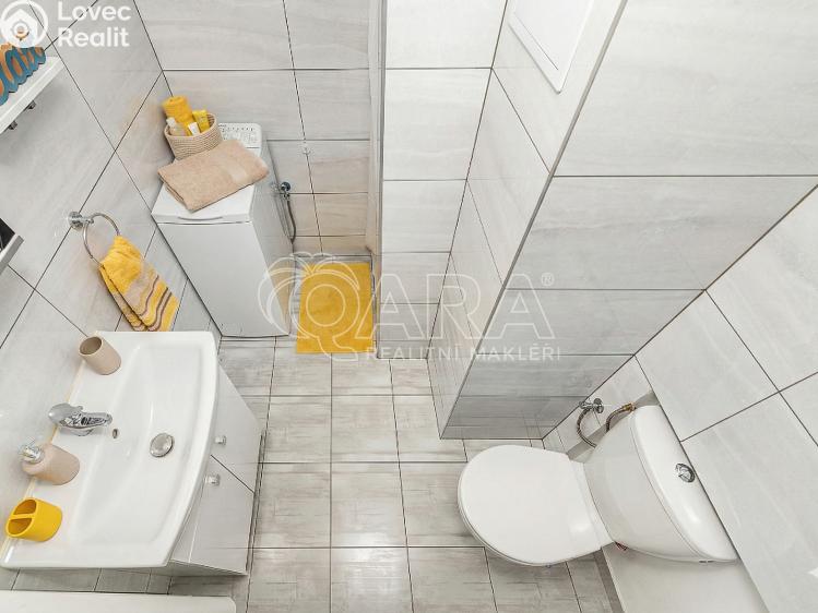 Prodej bytu 1+KK Kralupy nad Vltavou, nám. Mládežníků 678 č. 4