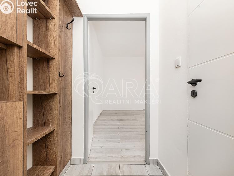 Prodej bytu 1+KK Kralupy nad Vltavou, nám. Mládežníků 678 č. 8