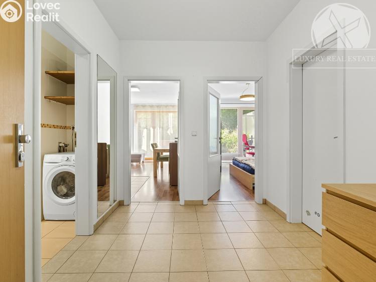 Prodej bytu 2+KK Praha, Prorektorská č. 23