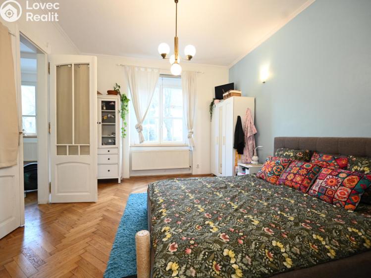 Pronájem bytu 3+KK Praha č. 8