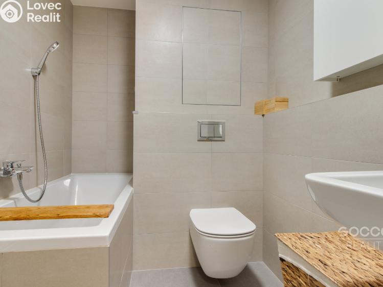 Prodej bytu 2+KK Praha, Oty Bubeníčka č. 9