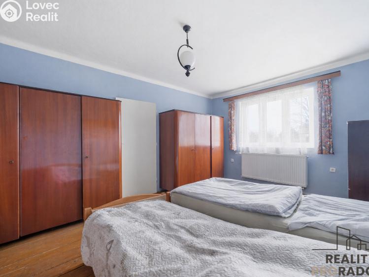 Sale multi-gen house Konárovice č. 13