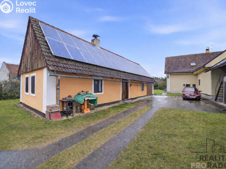 Sale multi-gen house Konárovice č. 35