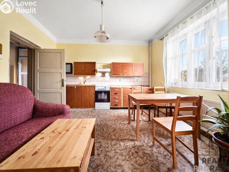 Продаж багатогенного будинку Konárovice č. 8