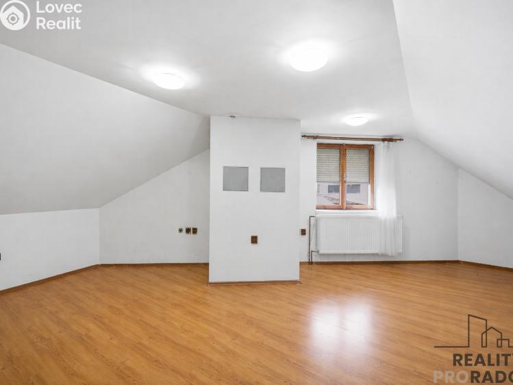 Продаж багатогенного будинку Konárovice č. 26