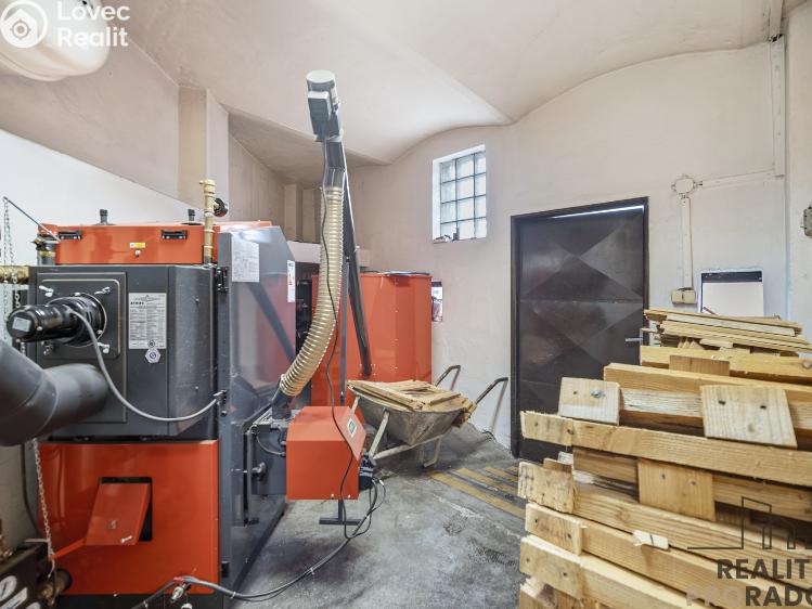 Продаж багатогенного будинку Konárovice č. 38