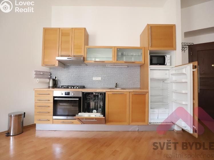 Prodej bytu 2+KK Praha, Koubkova 1726/8 č. 10