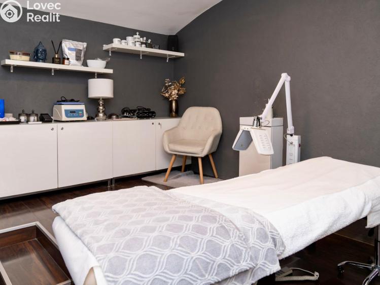 Pronájem obchodního prostoru Praha, Korunní 1263/53 č. 10