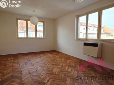 Pronájem bytu 2+1 Praha, Ambrožova č. 4