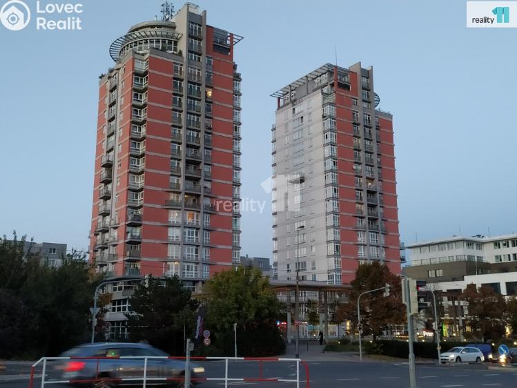 Prodej bytu 2+KK Praha 10, Vinohradská č. 1