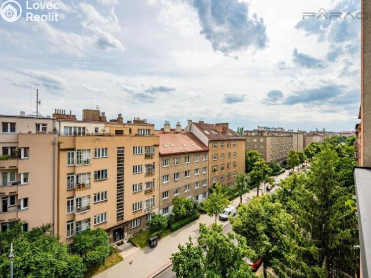 Pronájem bytu 2+KK Praha, 28. pluku č. 4