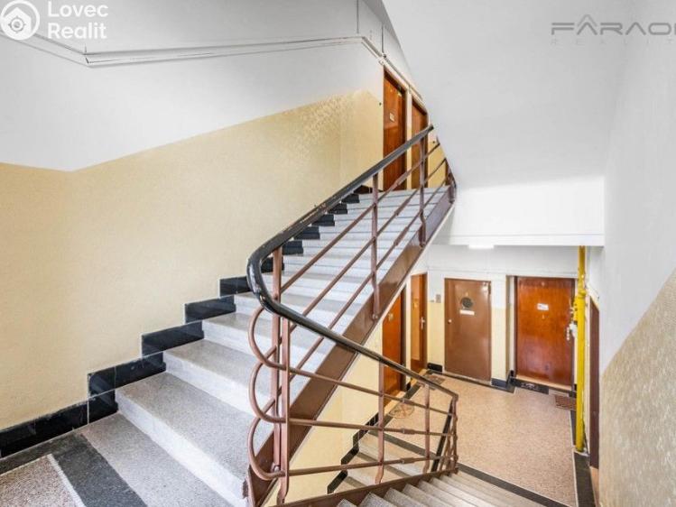 Pronájem bytu 2+KK Praha, 28. pluku č. 10