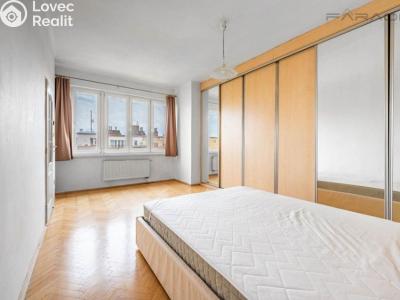 Pronájem bytu 2+KK Praha, 28. pluku č. 1