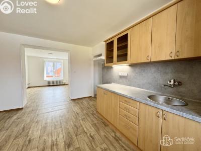 Pronájem bytu 2+1 Královské Poříčí, Na sídlišti č. 1