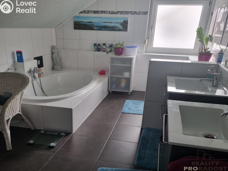 Продаж сімейного будинку Wiesenwaldstraße,Waibstadt,Německo č. 7