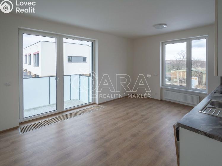 Rent apartment 2+KK Praha, Oldřichovská 1258/1 č. 3