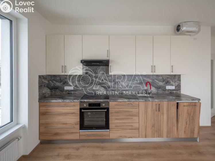 Rent apartment 2+KK Praha, Oldřichovská 1258/1 č. 4
