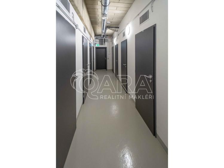 Rent apartment 2+KK Praha, Oldřichovská 1258/1 č. 12