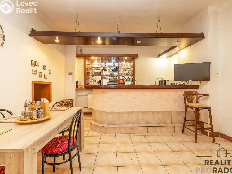 Продажа семейного дома Dřevohostice, Náměstí č. 8