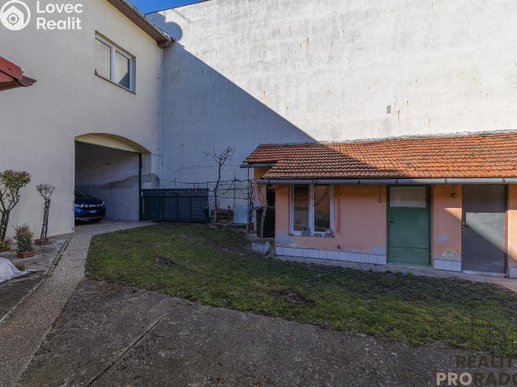 Продажа семейного дома Dřevohostice, Náměstí č. 14