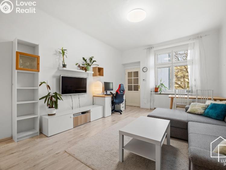 Prodej bytu 2+KK Praha, Na břehu 298/25 č. 2