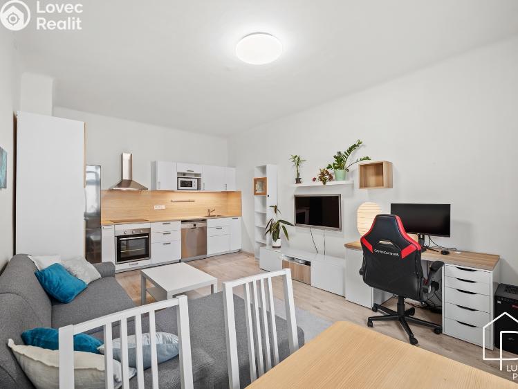 Prodej bytu 2+KK Praha, Na břehu 298/25 č. 3