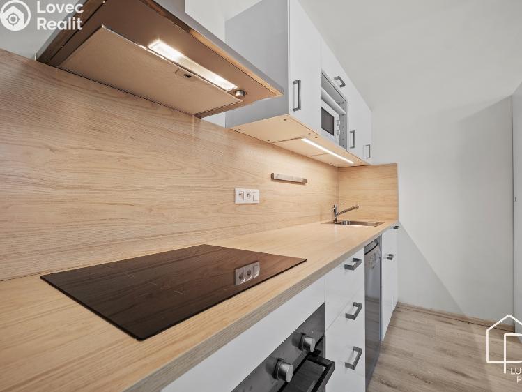 Prodej bytu 2+KK Praha, Na břehu 298/25 č. 6