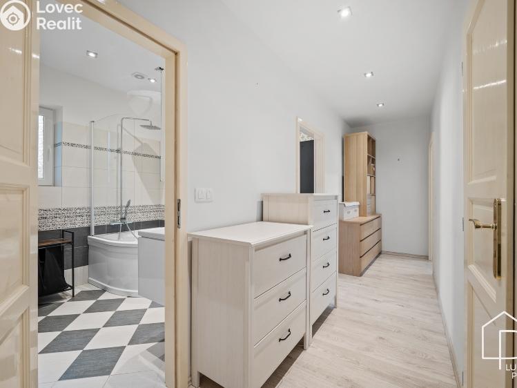 Prodej bytu 2+KK Praha, Na břehu 298/25 č. 11