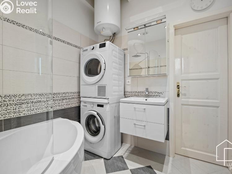 Prodej bytu 2+KK Praha, Na břehu 298/25 č. 13