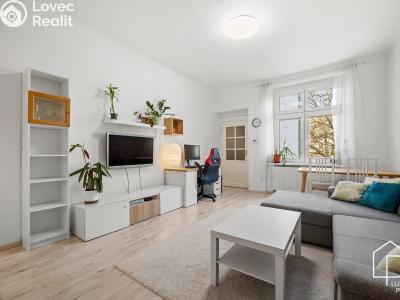 Prodej bytu 2+KK Praha, Na břehu č. 2