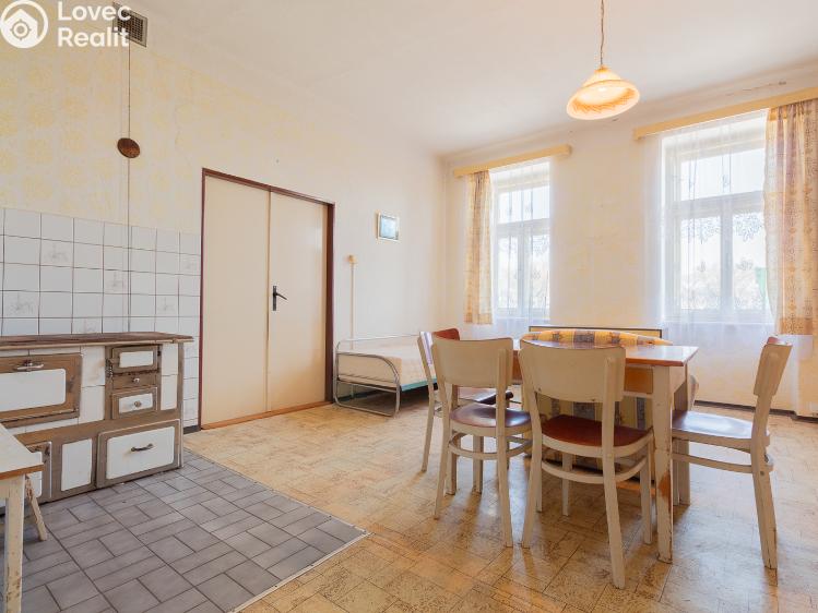 Продаж ферми Lišov č. 13