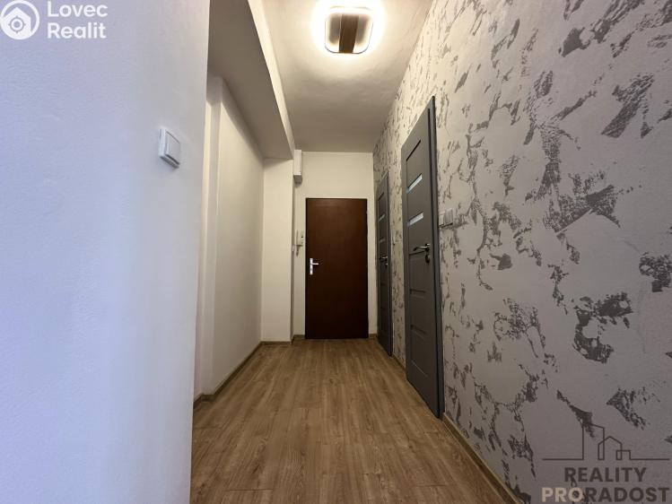 Prodej bytu 2+1 Třinec č. 8