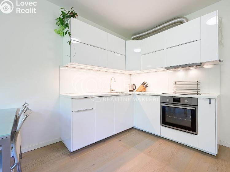 Pronájem bytu 2+KK Praha, Sinkulova 1199/19 č. 7