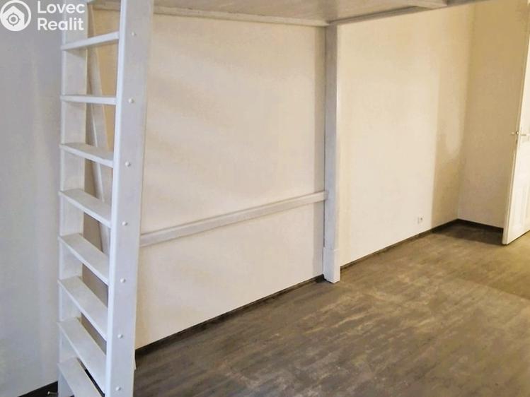 Pronájem bytu 1+KK Praha, Kodaňská č. 4